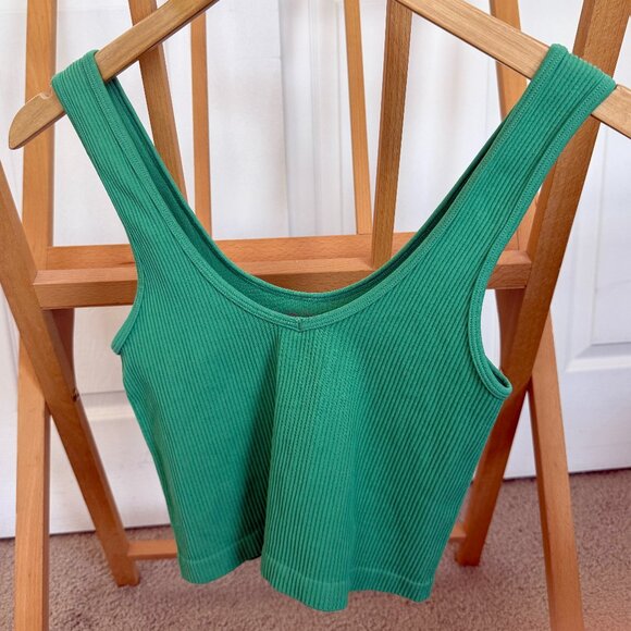 Suzette Collection Ribbed Cropped Tank Top - Picture 2 of 4